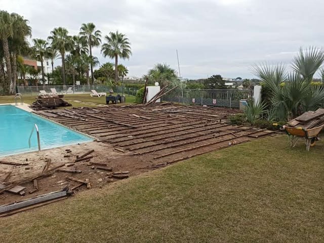 Retirada de tarima y estructura · Estepona