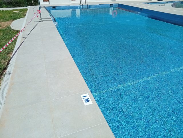 Reforma y mejoras en piscina comunitaria · Manilva