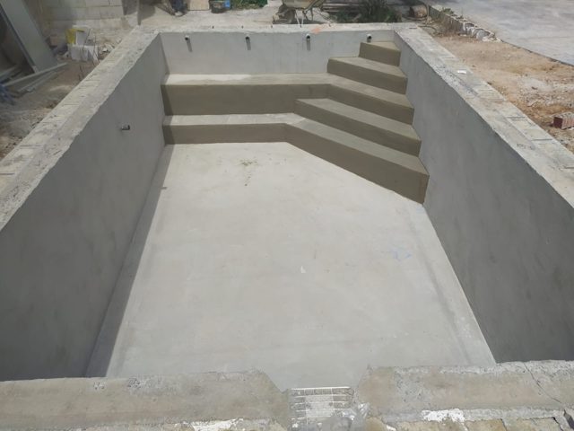 Revestimiento de piscina en material porcelánico · El Pinar, Arcos de la Frontera