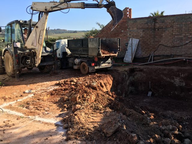 Piscina de 8 × 4 m con revestimiento de gresite · Arcos de la Frontera