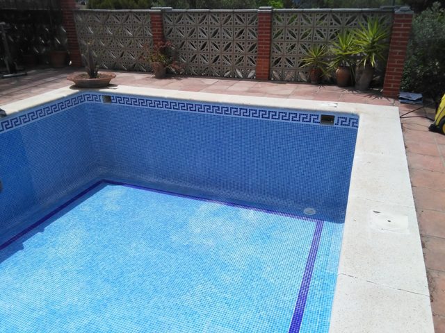 Reforma de piscina y reparación de grietas · Arcos de la Frontera